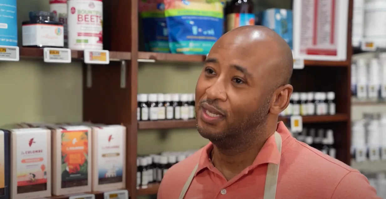 Jamaal at Solace Pharmacy, highlighting Displaydata’s role in smarter shelves and pricing